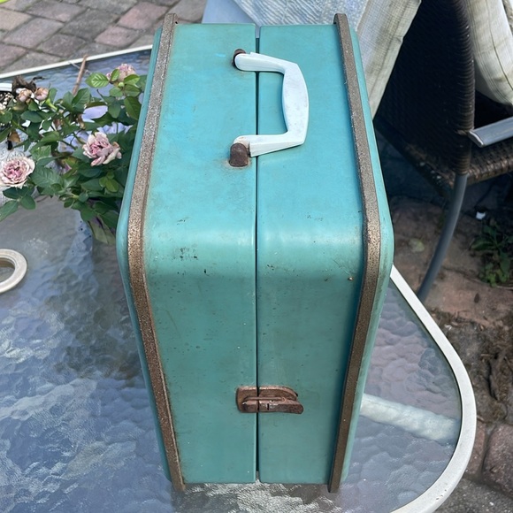 Vintage Barbie Trousseau Trunk-stamped 1964 by Mattel - Picture 4 of 9